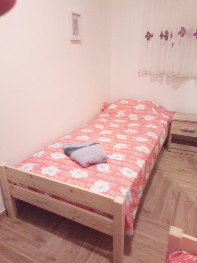 Apartmaji Matazin Črni Kal Exterior foto